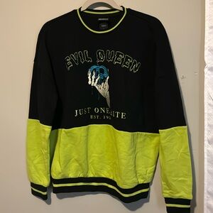 Disney Villians Evil Queen Sweatshirt (XS)